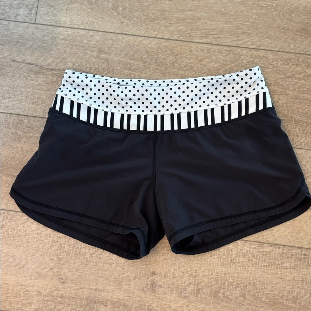 Lululemon Black Speed Up Shorts 4” with Polka Dot Waistband